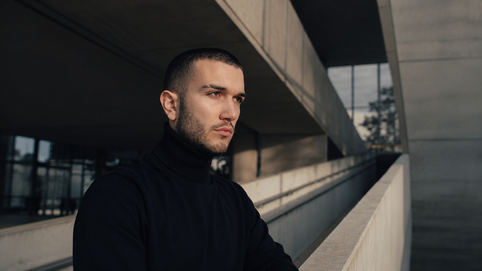 A short, breathable buzz cut keeps you cool, clean, and sweat-free during hot and humid weather.